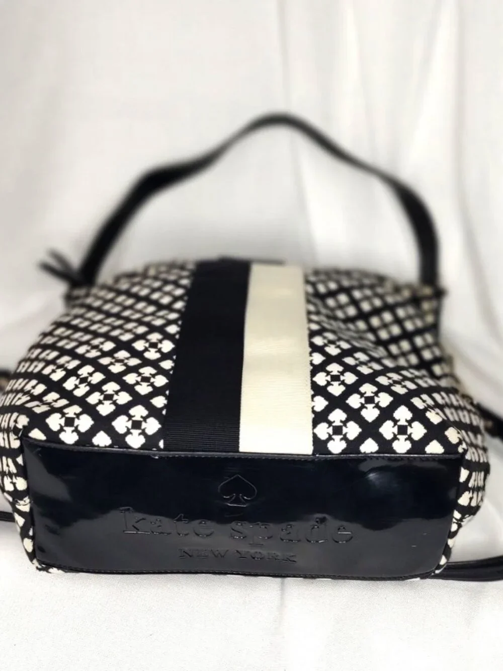Kate Spade Classic Spade Mona Canvas Shoulder Bag in Black & Cream